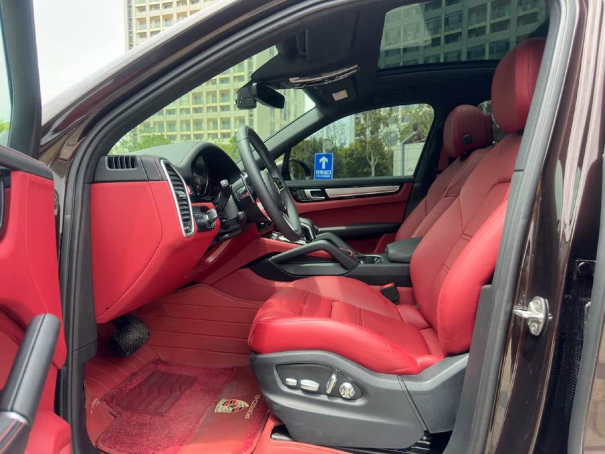 保時捷 Cayenne新能源  2023款 Cayenne E-Hybrid 2.0T 鉑金版圖片