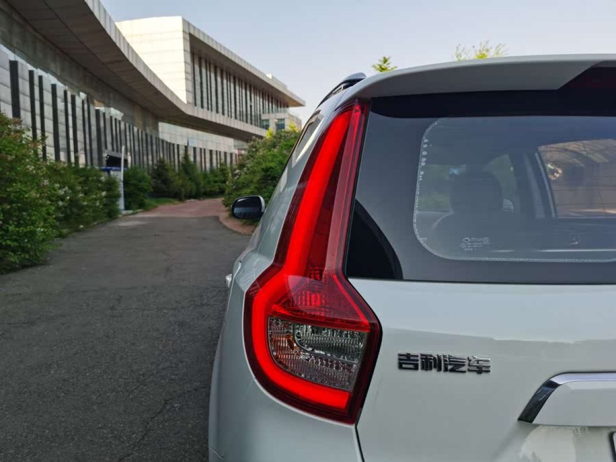 吉利 遠(yuǎn)景X6  2016款 1.8L 手動豪華型圖片