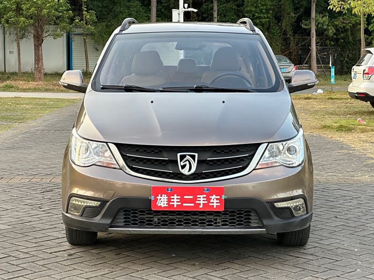 寶駿 730  2014款 1.5L 手動舒適型 7座圖片