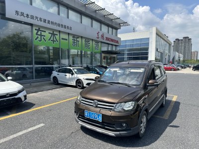 2015年9月 东风风光 360 1.5L 手动豪华型 5座 国IV图片