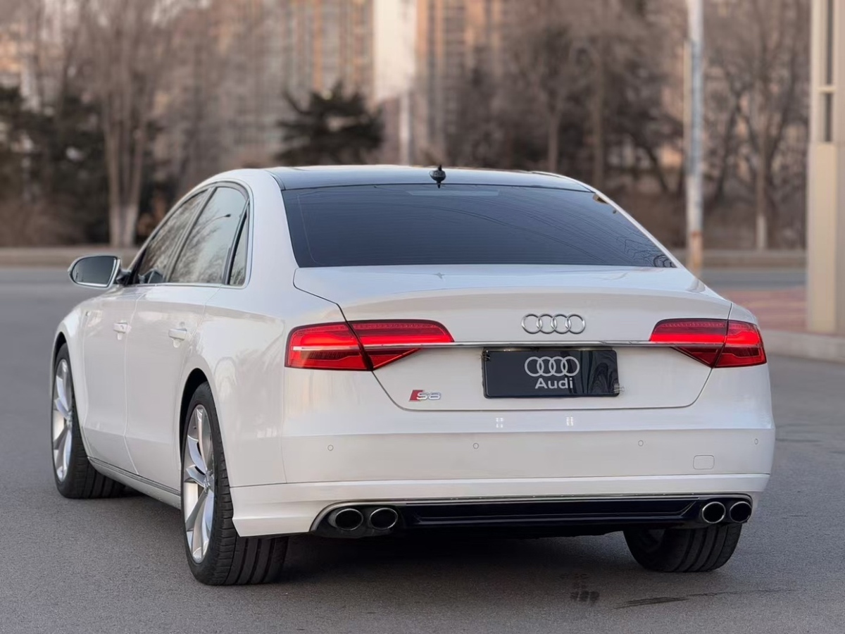 奧迪 奧迪A8  2014款 A8L 45 TFSI quattro豪華型圖片