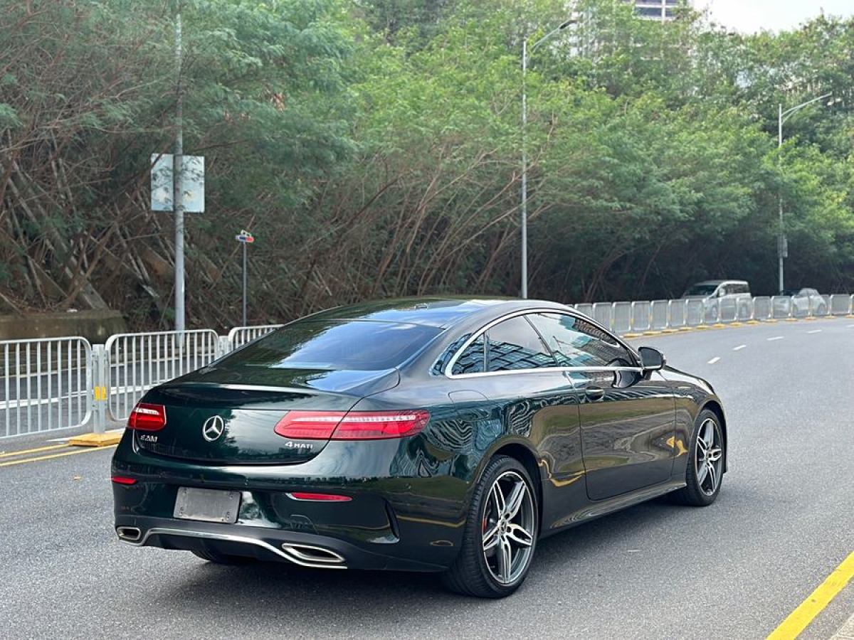 奔馳 奔馳E級(jí)  2018款 E 200 4MATIC 轎跑車圖片