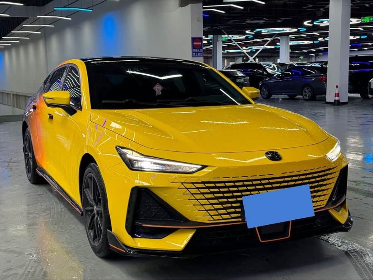 長(zhǎng)安 長(zhǎng)安UNI-V  2022款 1.5T 尊貴型圖片