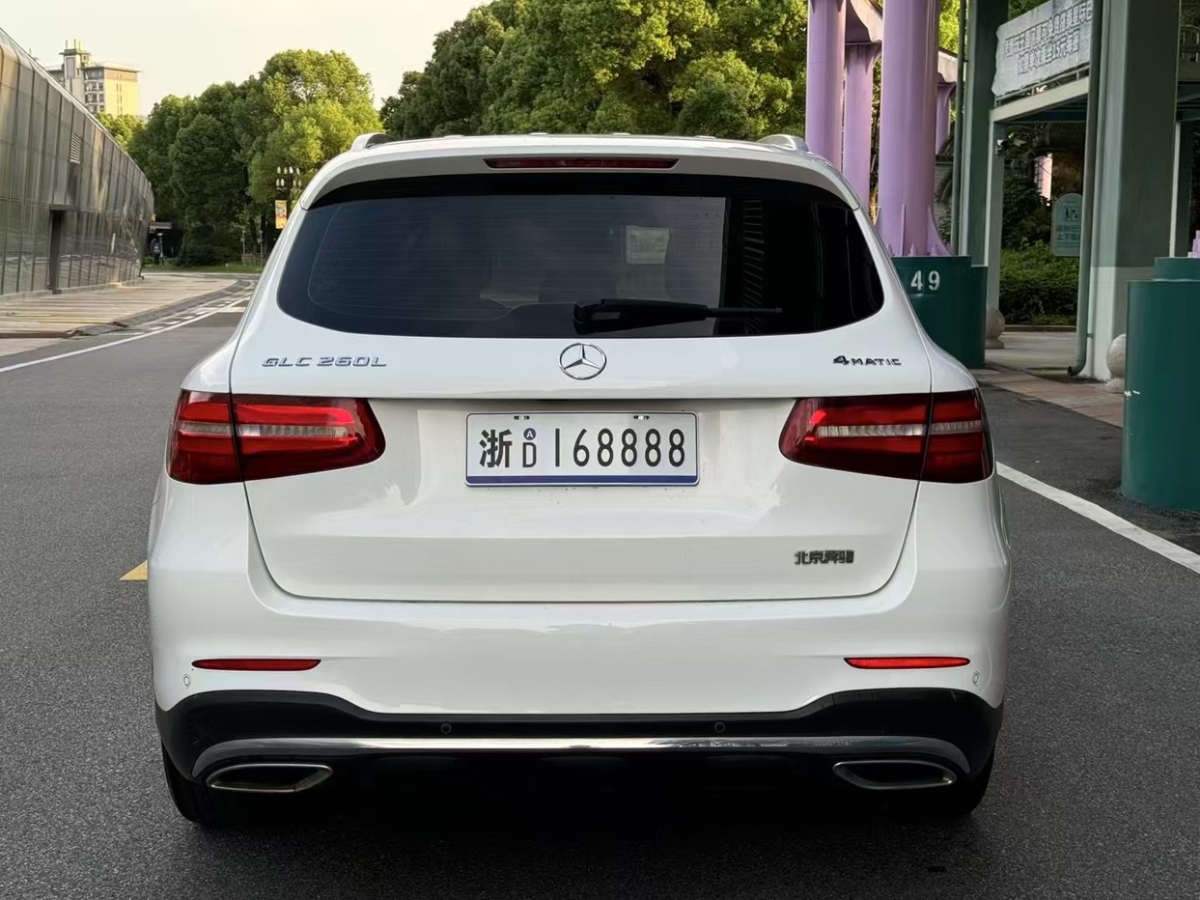 奔馳 奔馳GLC  2018款 改款 GLC 260 4MATIC 豪華型圖片