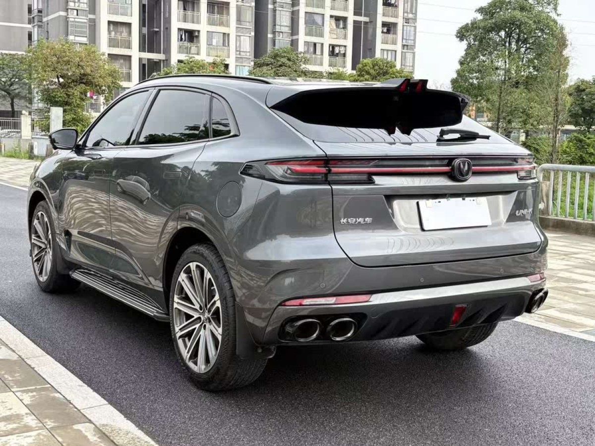 長(zhǎng)安 長(zhǎng)安UNI-K  2021款 2.0T 尊貴型圖片