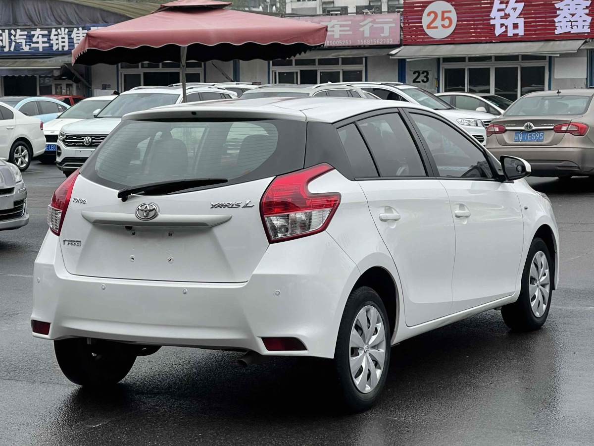 豐田 YARiS L 致炫  2015款 1.5E 自動(dòng)魅動(dòng)版圖片