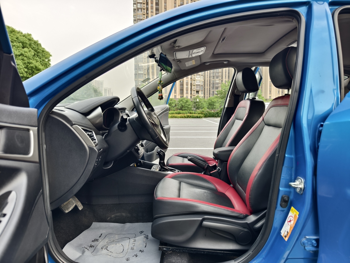 長安 逸動XT  2016款 1.6L 自動俊酷型圖片