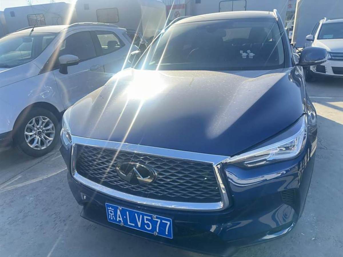 英菲尼迪 QX50  2020款 改款 2.0T 四驅(qū)領(lǐng)航版圖片