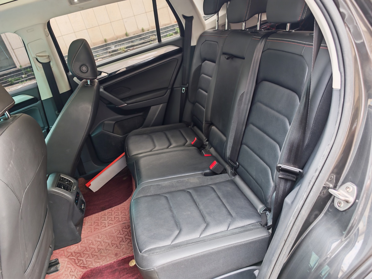 2019年11月大眾 探岳  2019款 280TSI 兩驅(qū)豪華型