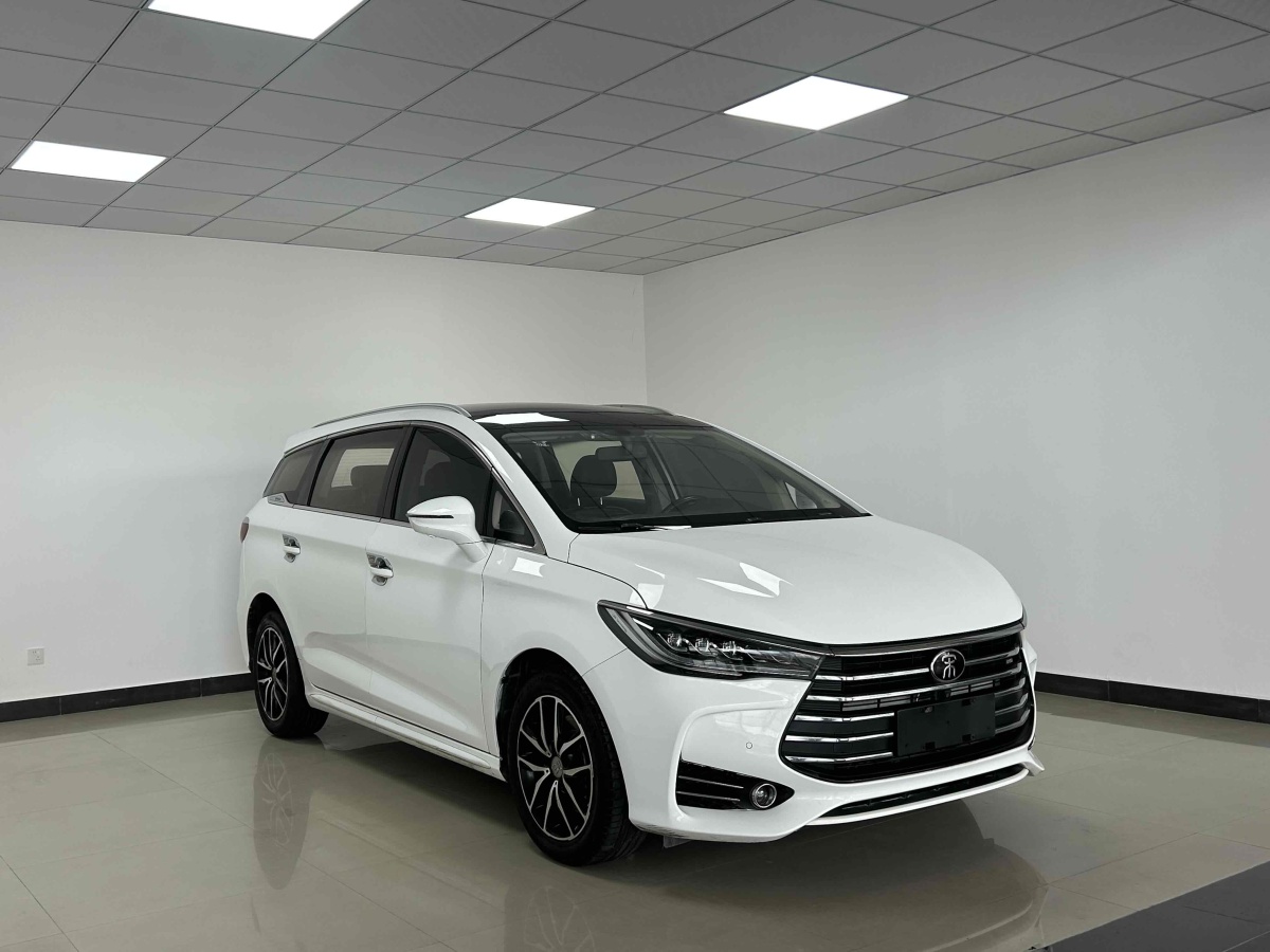 比亞迪 宋MAX  2018款 1.5T 自動(dòng)智聯(lián)尊享型 7座圖片
