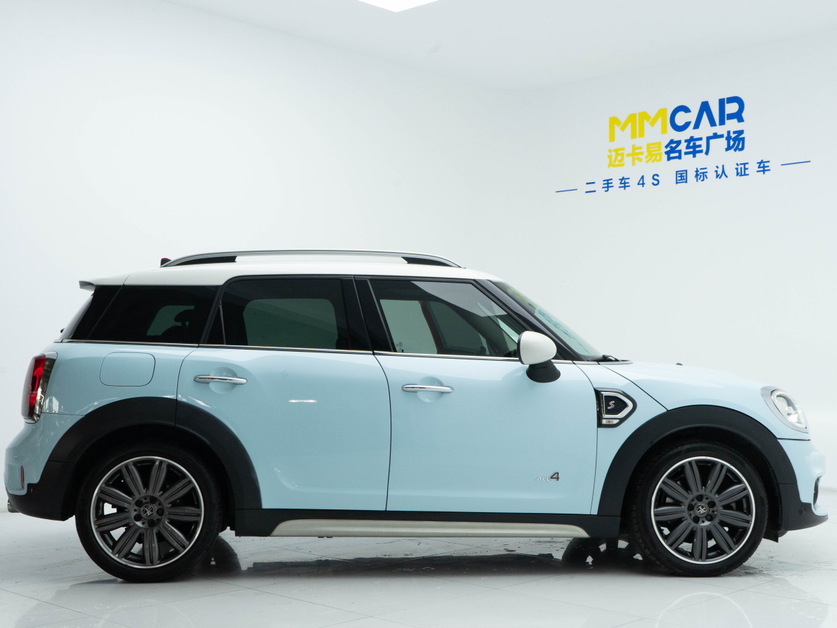 2019年4月MINI COUNTRYMAN  2018款 2.0T COOPER S ALL4 藝術(shù)家