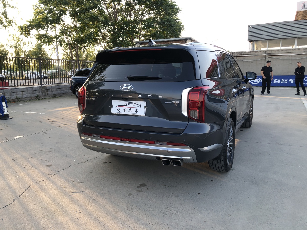 現(xiàn)代 帕里斯帝  2023款 3.5L 自動(dòng)四驅(qū) 鑒賞家增配版圖片