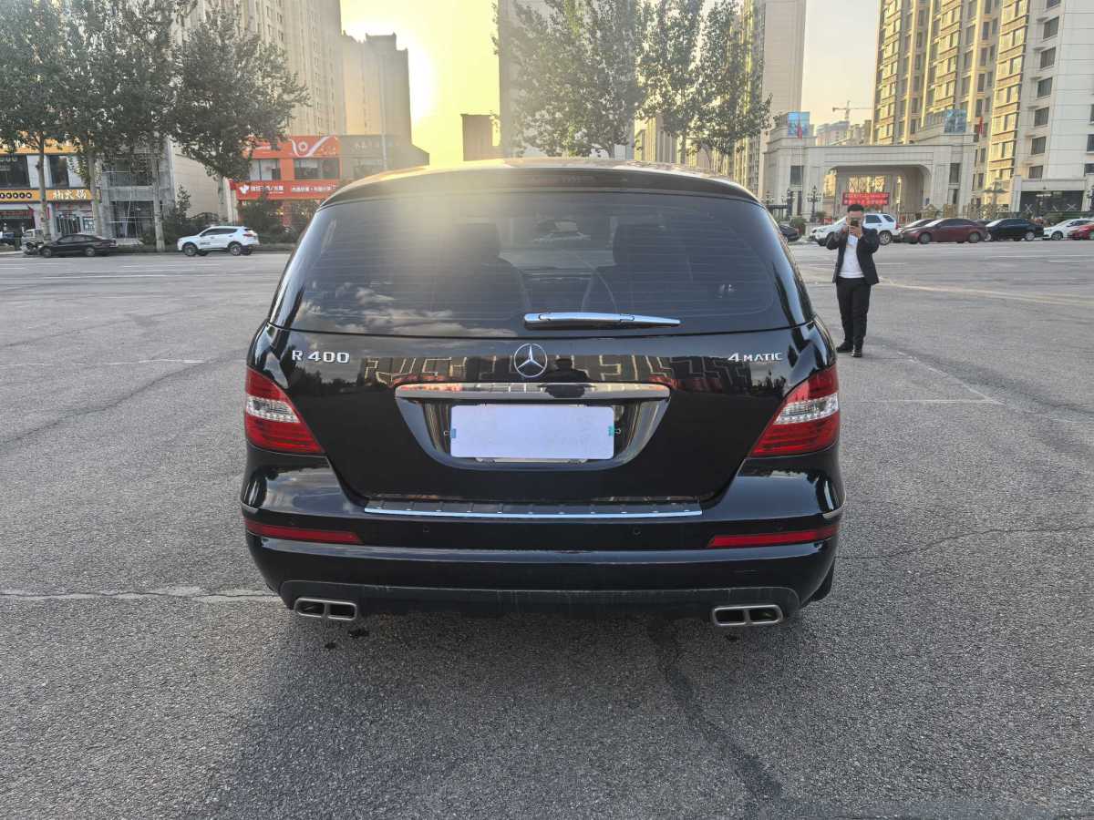 奔馳 奔馳R級  2014款 R 400 4MATIC 商務(wù)型圖片