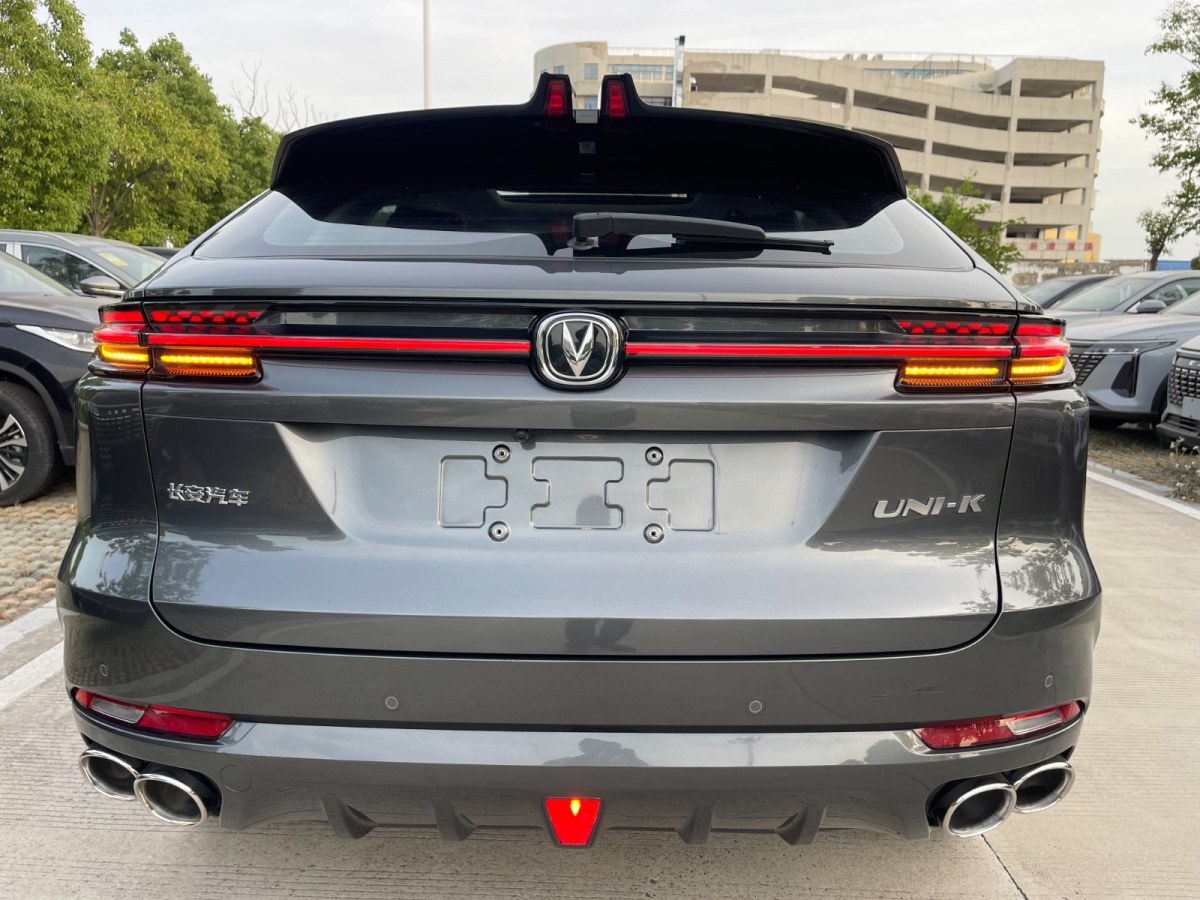 長(zhǎng)安 長(zhǎng)安UNI-K  2021款 2.0T 卓越型圖片