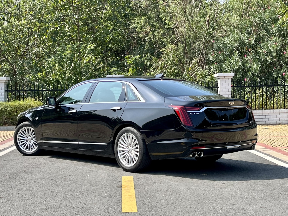 凱迪拉克 CT6  2022款 28T 豪華型圖片