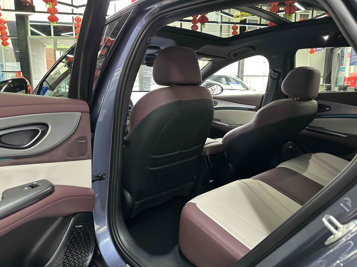 比亞迪 海豹07 DM-i  2025款 DM-i 1.5L 125km 尊貴型圖片