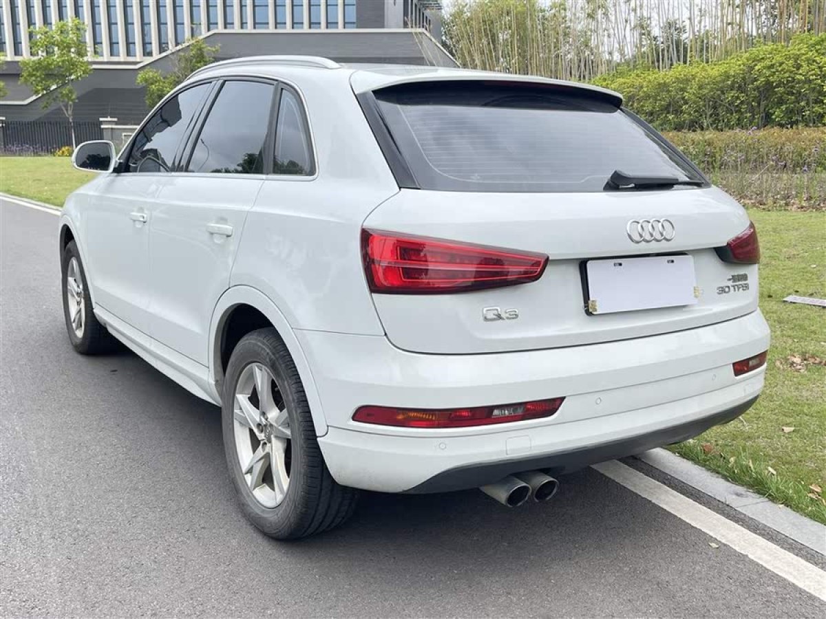 奧迪 奧迪Q3  2017款 30 TFSI 時(shí)尚型圖片