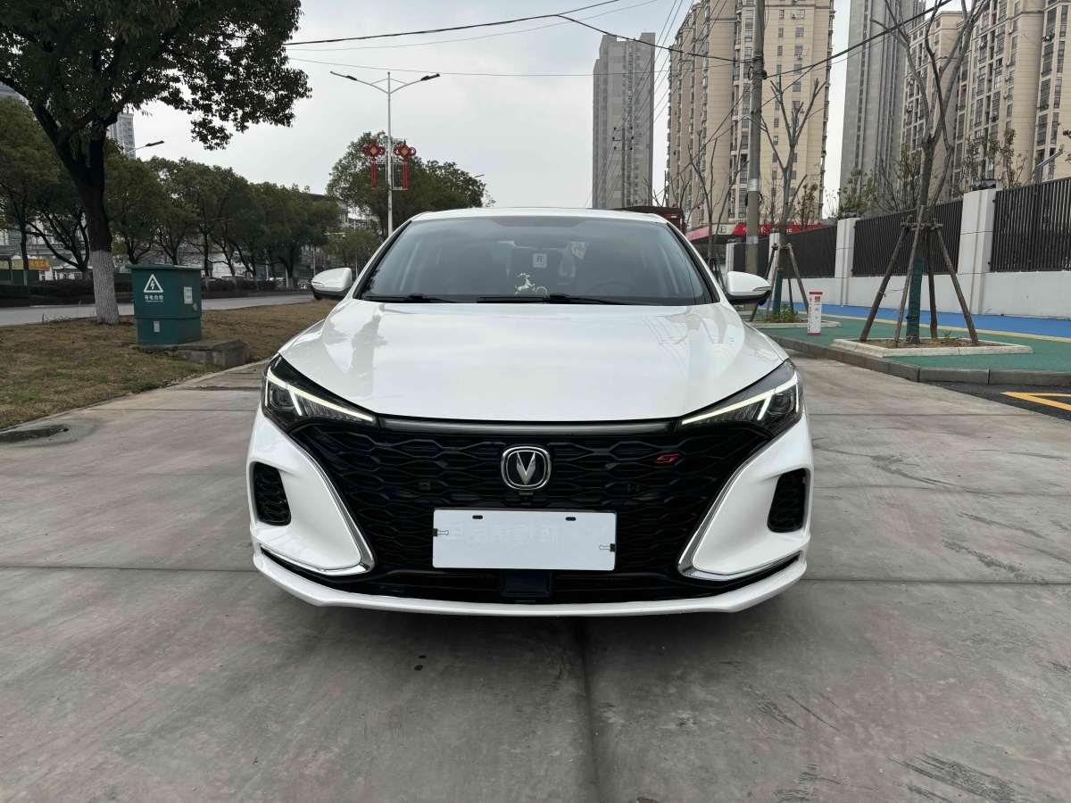 長(zhǎng)安 逸動(dòng)  2021款 PLUS 藍(lán)鯨NE 1.4T GDI DCT尊貴型圖片