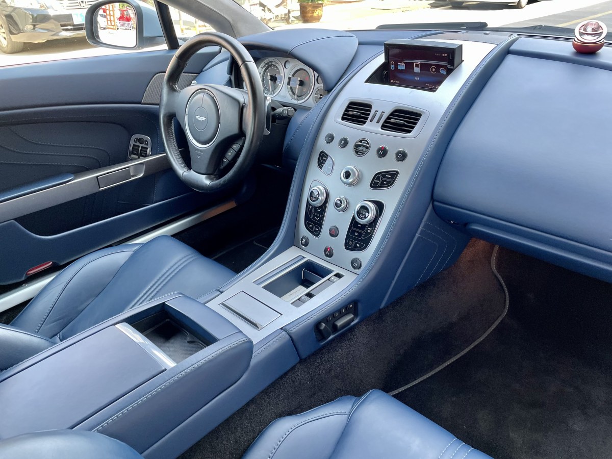 2017年9月阿斯顿·马丁 V8 Vantage  2017款 4.7L S 不列颠限量硬顶版
