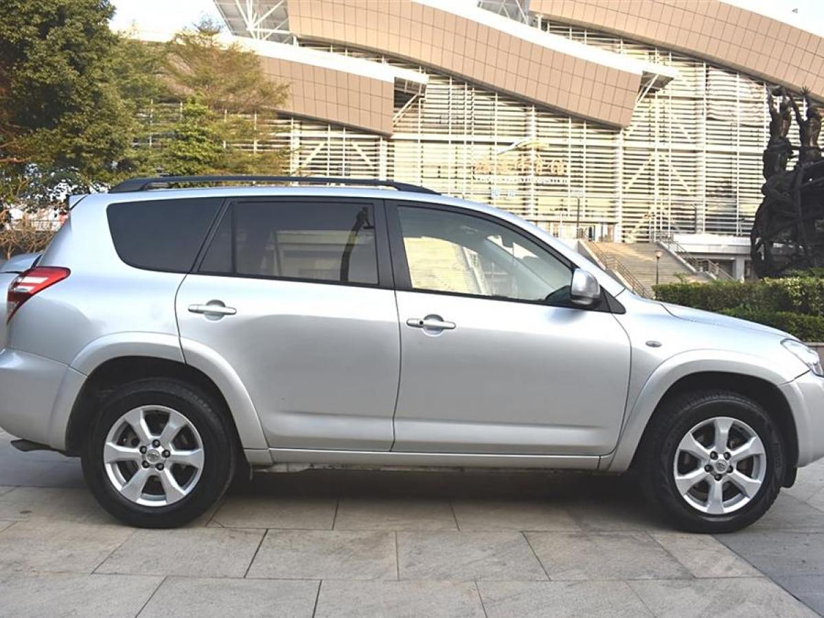 豐田 RAV4榮放  2009款 2.4L 自動(dòng)豪華版圖片