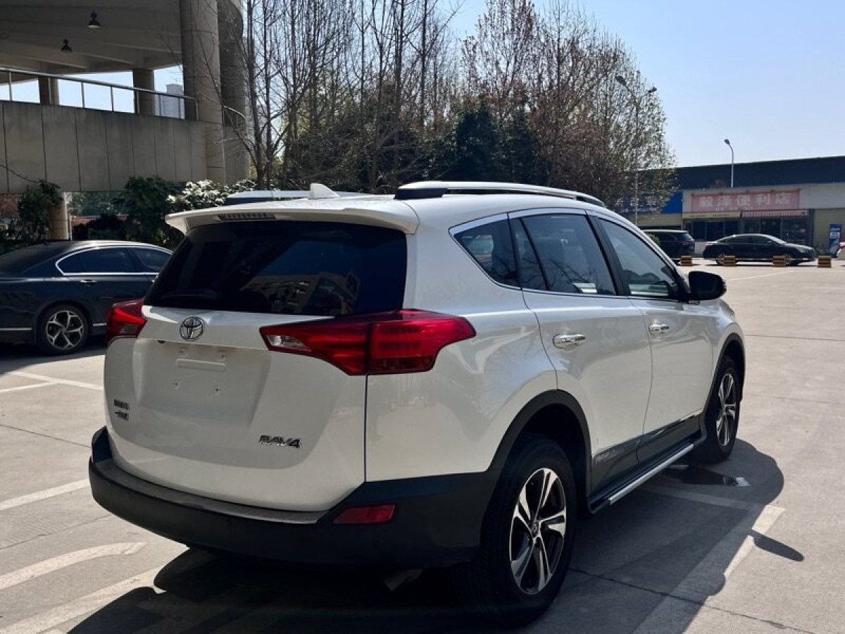 豐田 RAV4  2015款 2.0L CVT風(fēng)尚版圖片