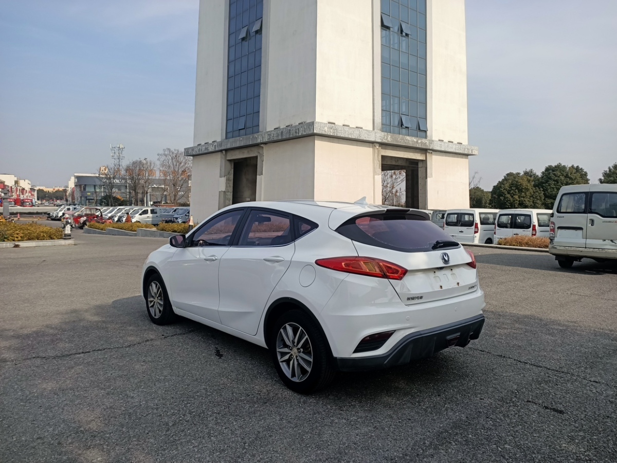 長(zhǎng)安 逸動(dòng)XT  2016款 1.6L 手動(dòng)俊酷型圖片