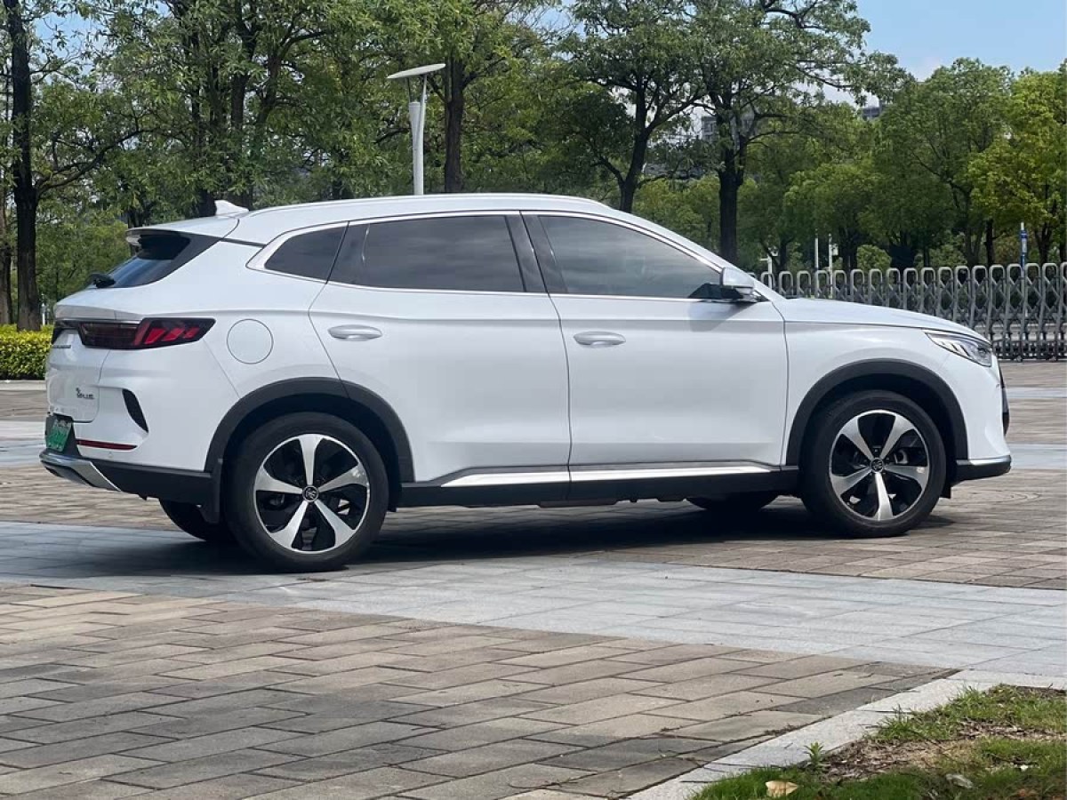 比亞迪 宋PLUS新能源  2021款 DM-i 110KM 旗艦型圖片