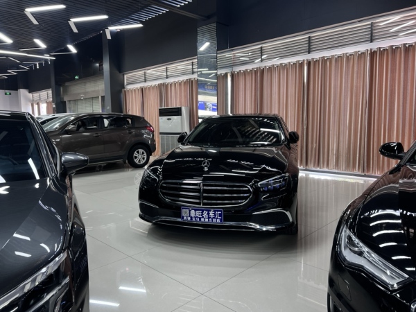 奔驰 奔驰E级  2023款 E 300 L 豪华型