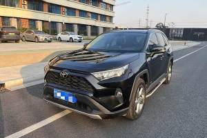 RAV4榮放 豐田 2.0L CVT兩驅風尚PLUS版