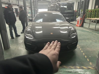 2023年6月 保時(shí)捷 Panamera新能源 改款 Panamera 4 E-Hybrid 行政加長(zhǎng)鉑金版 2.9T圖片