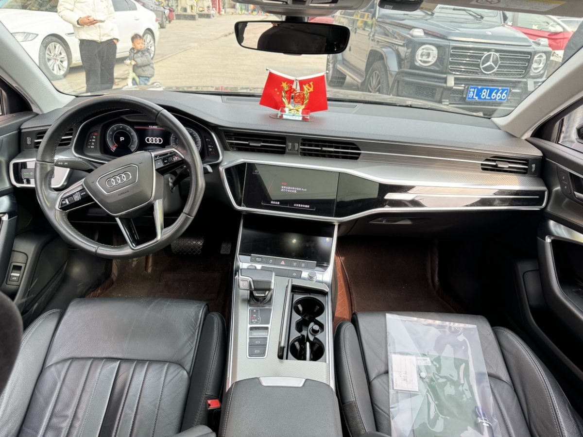 奧迪 奧迪A6L  2021款 45 TFSI 臻選動(dòng)感型圖片