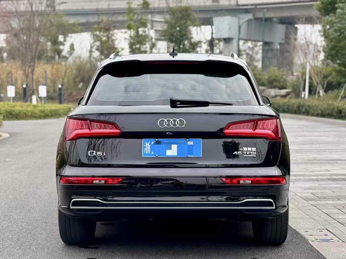 奧迪 奧迪Q3  2020款 35 TFSI 時尚動感型圖片