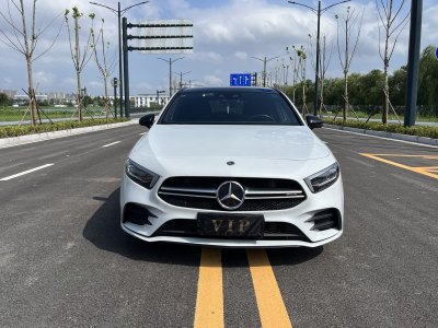 2021年7月 奔馳 奔馳A級(jí)AMG AMG A 35 4MATIC圖片