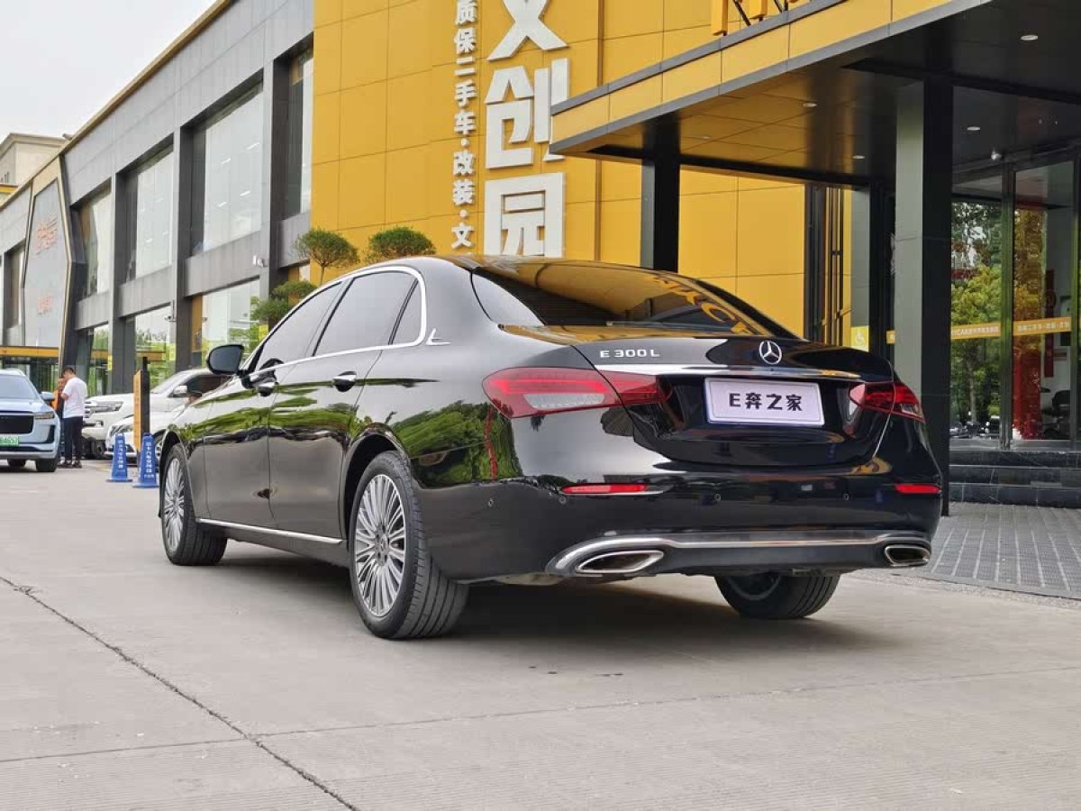 奔馳 奔馳E級  2021款 改款 E 300 L 豪華型圖片