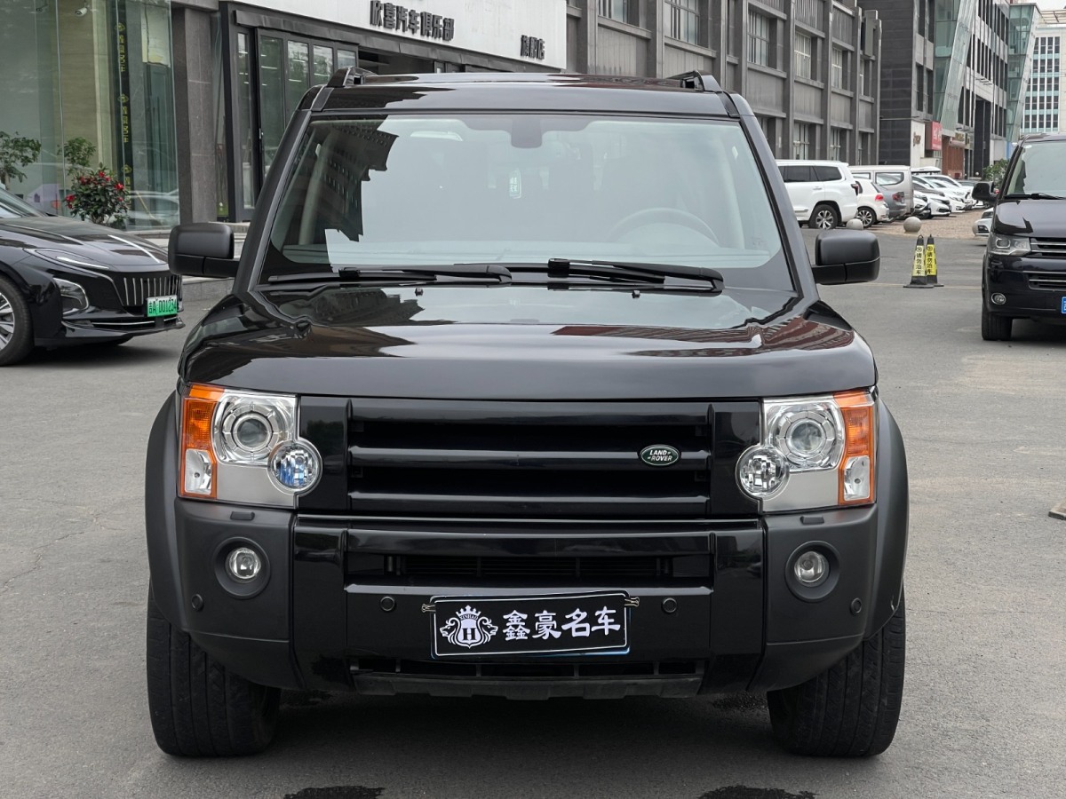 路虎 發(fā)現(xiàn)3 2005款 第三代發(fā)現(xiàn) 4.4 V8 HSE圖片