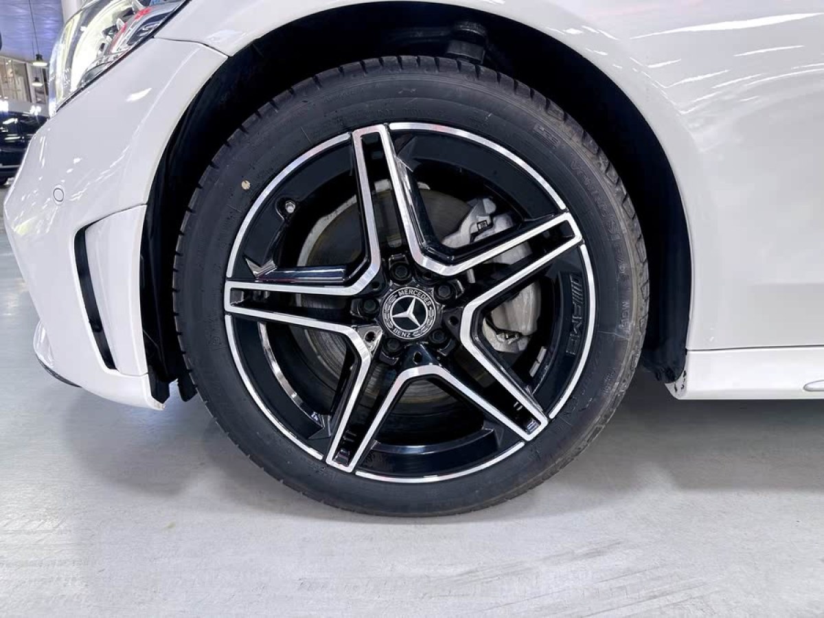奔馳 奔馳C級(jí)  2021款 C 260 L 運(yùn)動(dòng)星耀臻藏版圖片