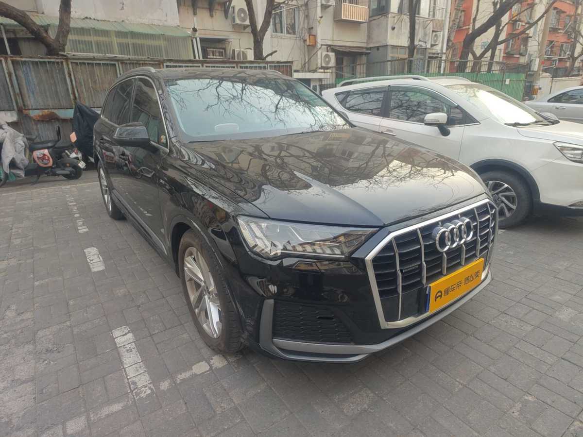 奧迪 奧迪Q7  2023款 45 TFSI quattro S line運(yùn)動(dòng)型圖片