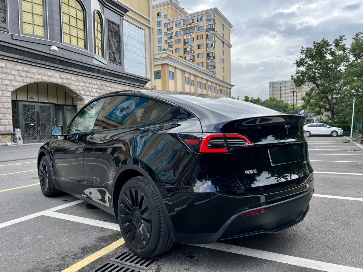 特斯拉 Model Y  2022款 改款 后輪驅(qū)動(dòng)版圖片