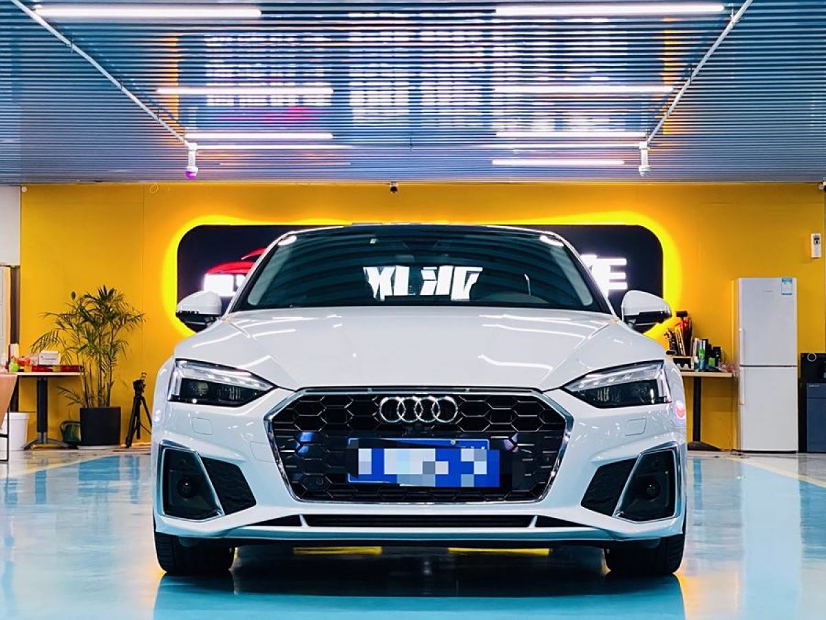 2021年2月奧迪 奧迪A5  2023款 Coupe 40 TFSI 時(shí)尚動(dòng)感型