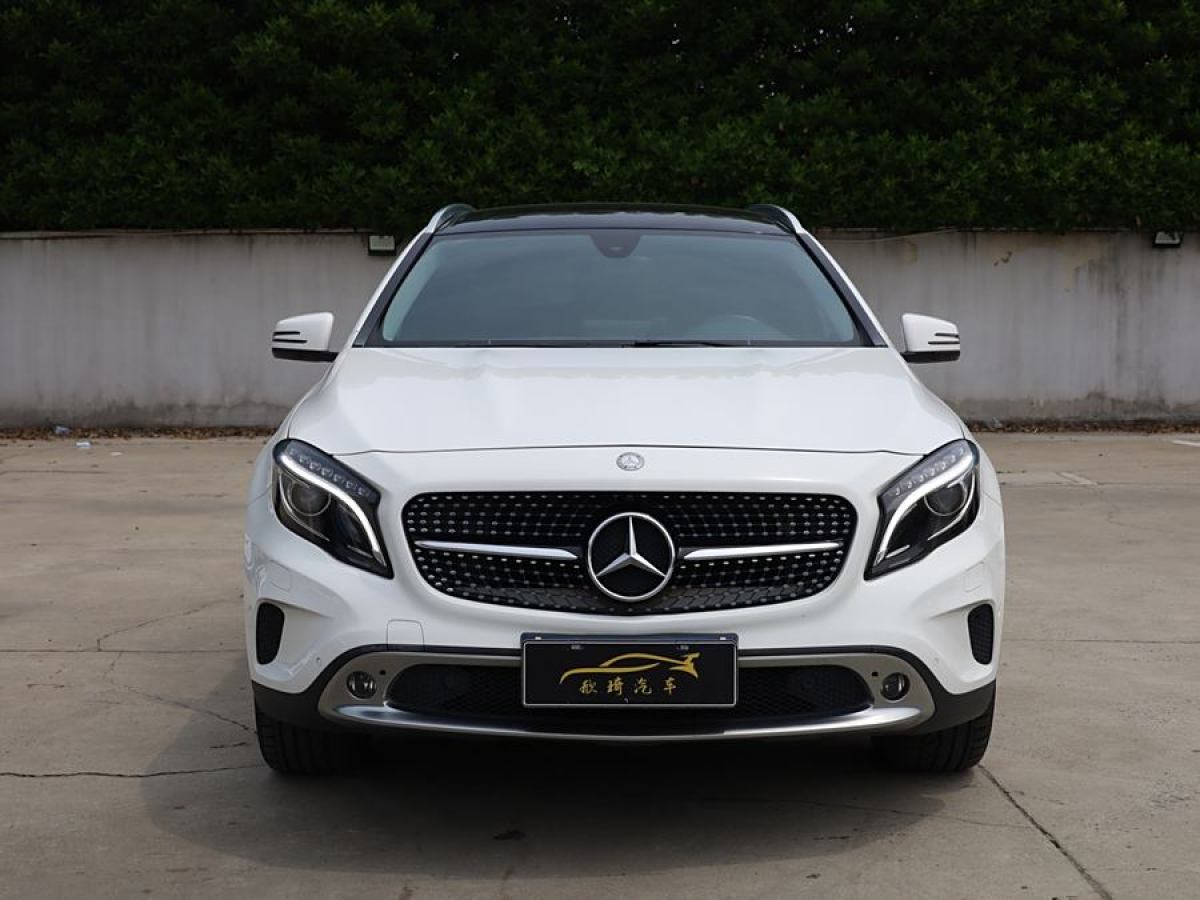 奔馳 奔馳GLA  2016款 GLA 220 4MATIC 時(shí)尚型圖片