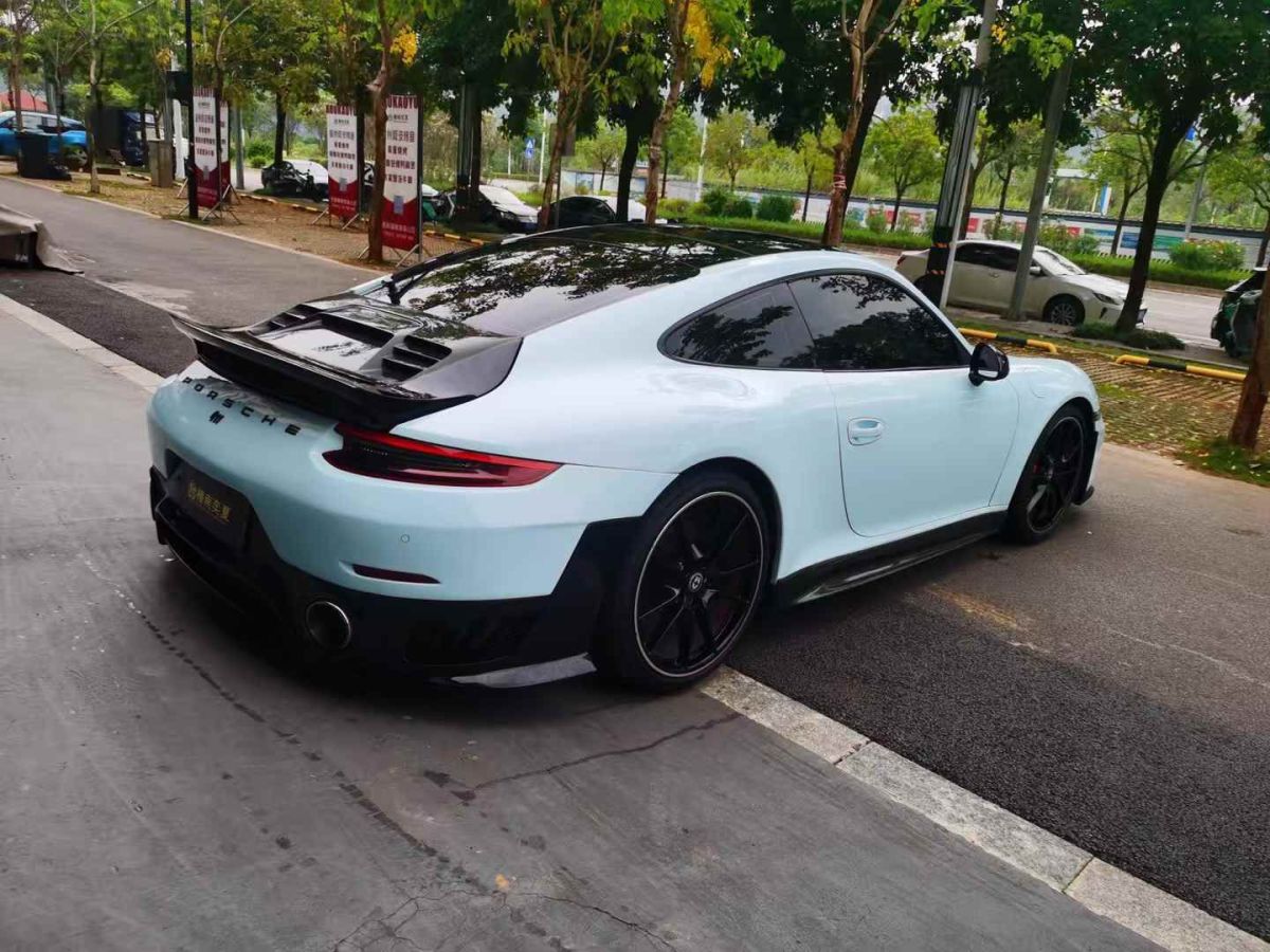 保時(shí)捷 911 圖片