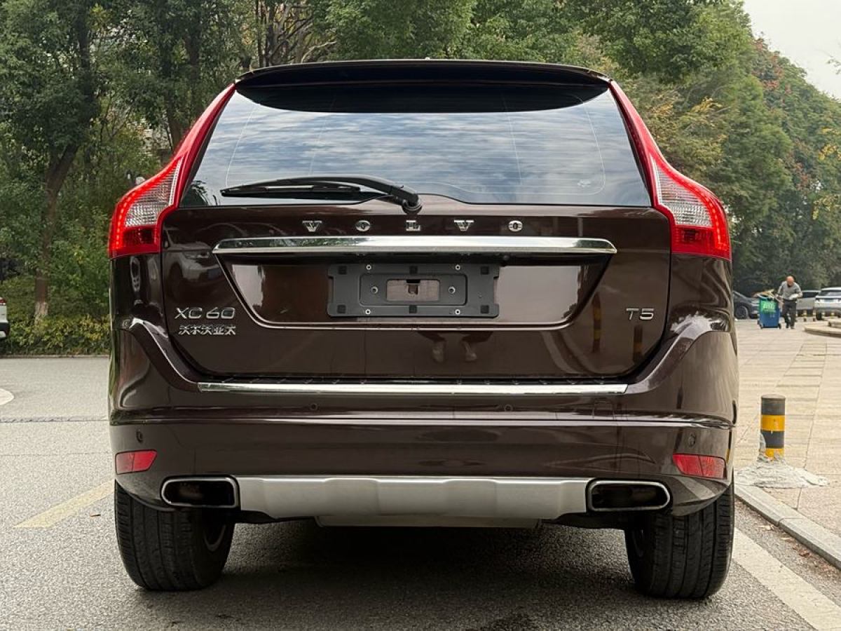 沃爾沃 XC60  2015款 T5 智進(jìn)版圖片