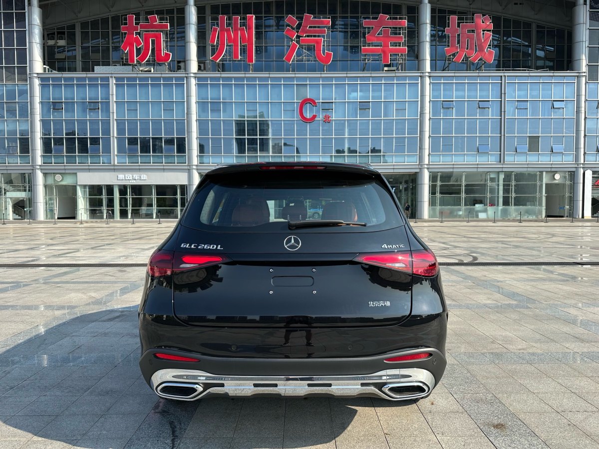 2024年8月奔馳 奔馳GLC  2023款 改款 GLC 260 L 4MATIC 豪華型 5座