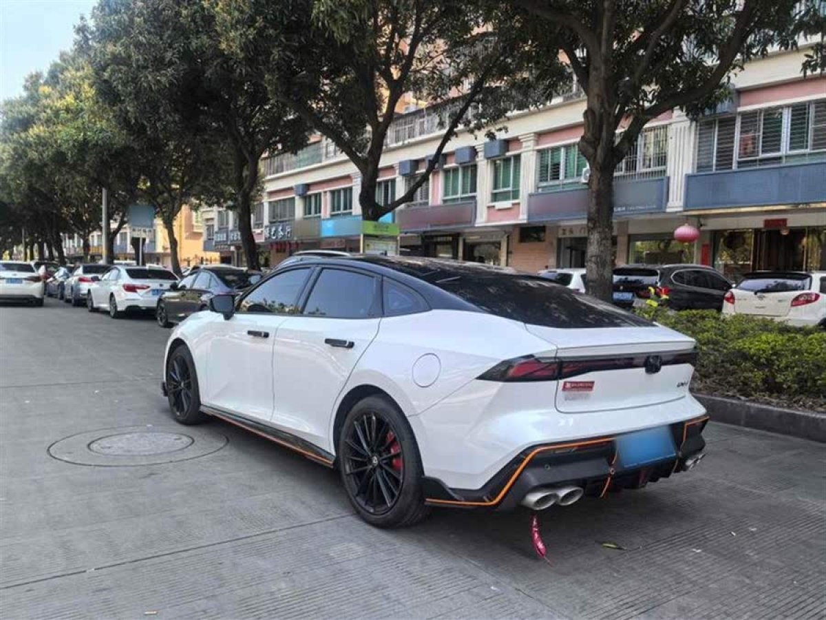 長安 長安UNI-V  2023款 1.5T 運(yùn)動版圖片