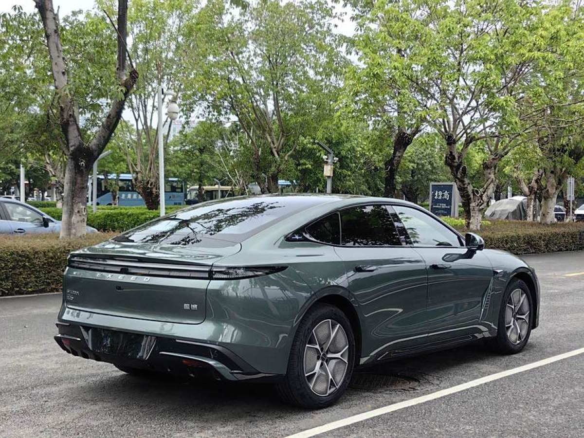 智己 智己LS7  2023款 77kWh Pure后驅(qū)版圖片