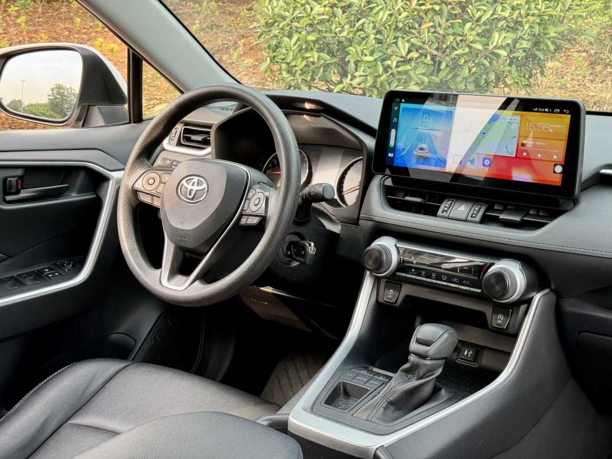2021年2月丰田 RAV4  2018款 荣放 2.0L CVT两驱都市版