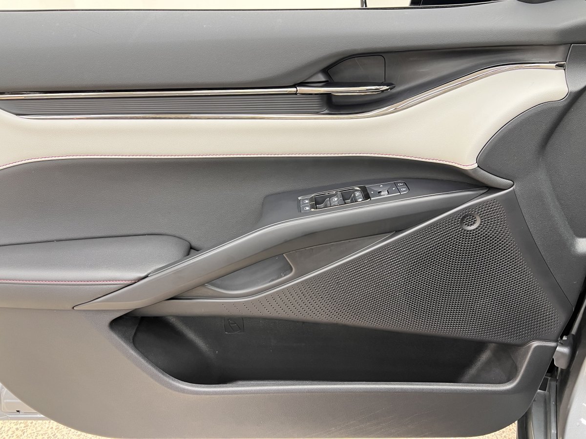 2022年12月福特 蒙迪歐  2022款 改款 EcoBoost 245 豪華型
