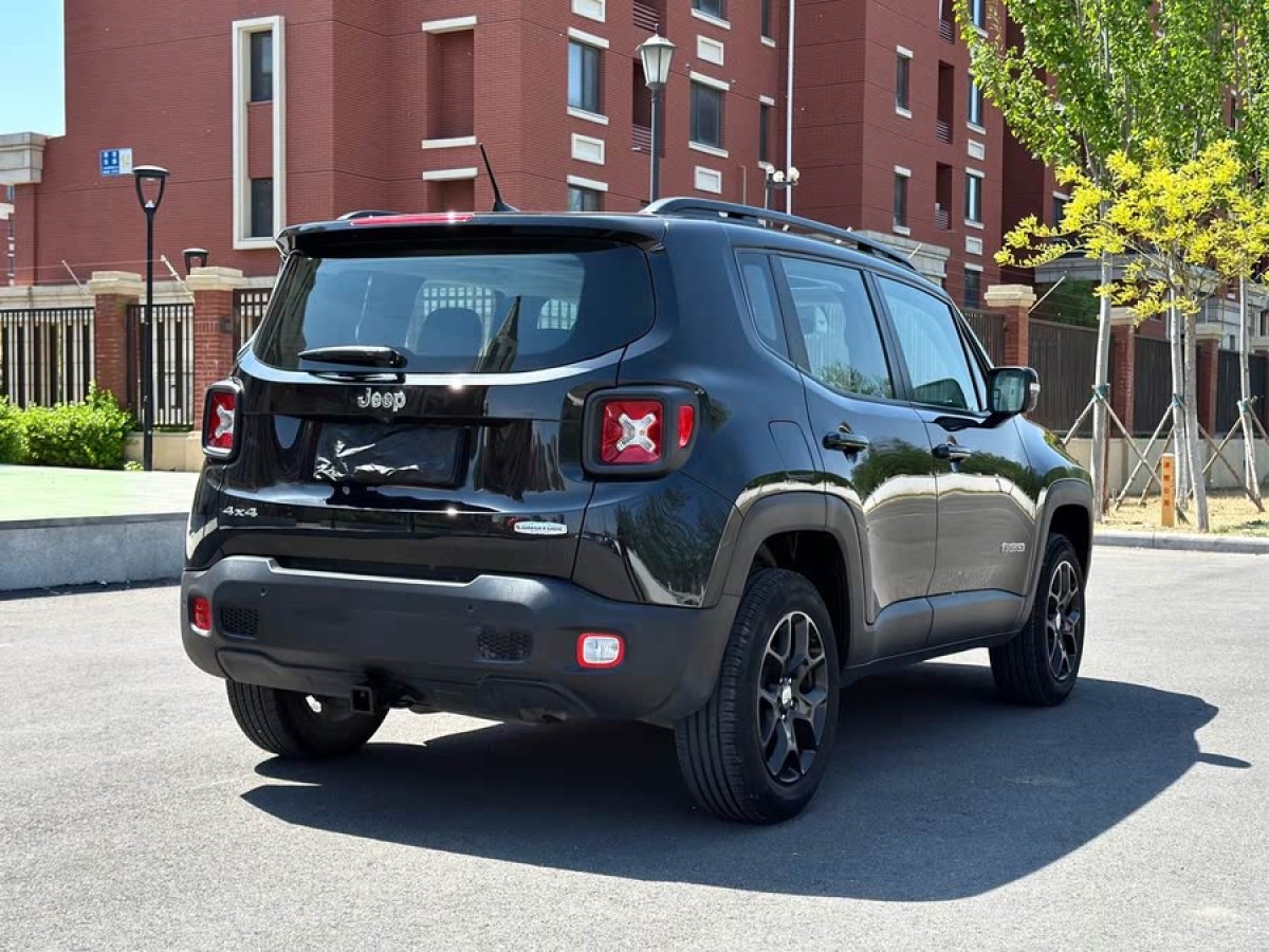 Jeep 自由俠  2017款 180TS 自動四驅(qū)越能版圖片