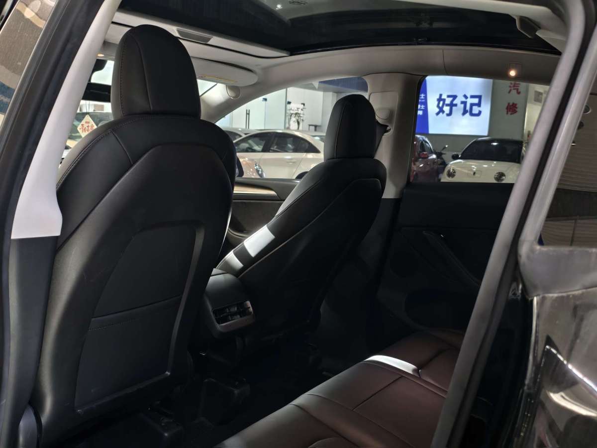 特斯拉 Model Y  2022款 改款 后輪驅(qū)動版圖片