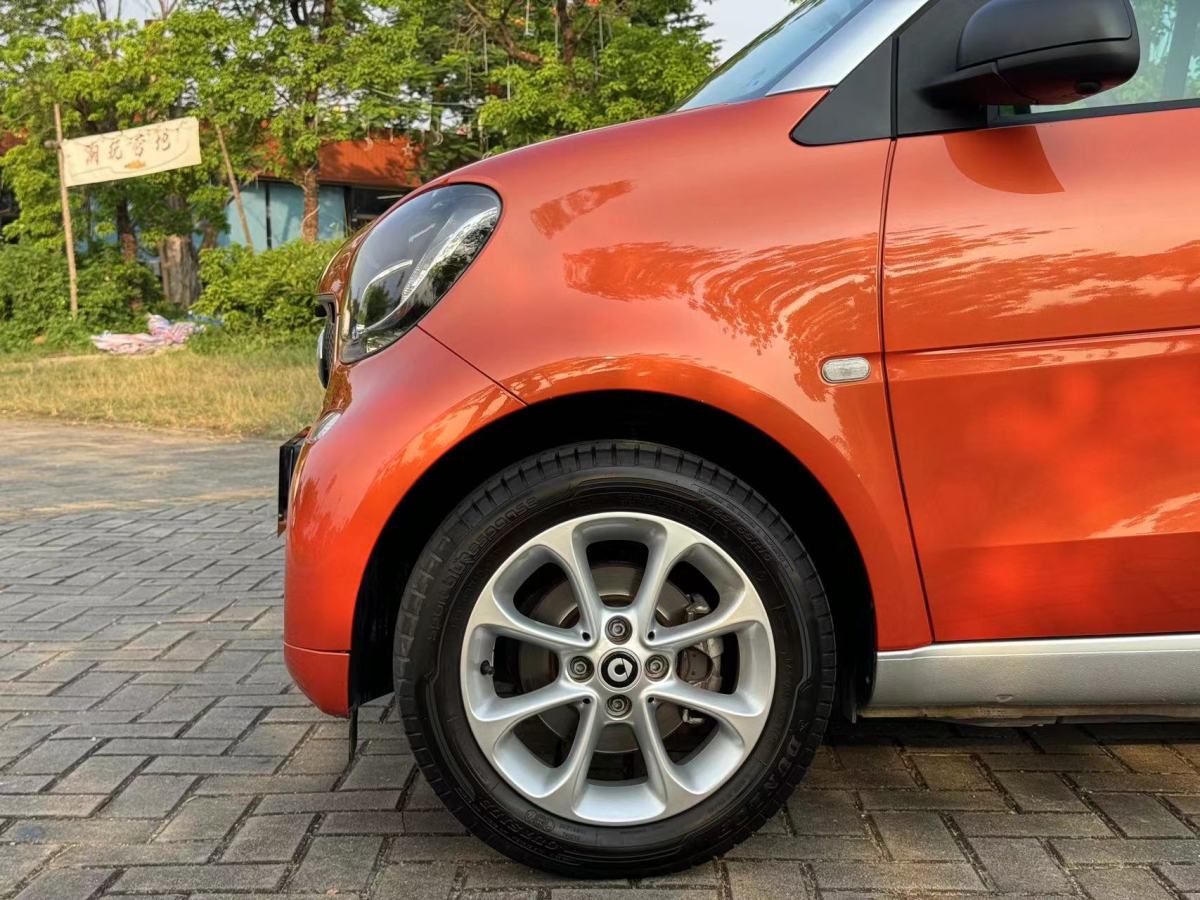 smart fortwo  2018款 1.0L 52千瓦硬頂靈動版圖片